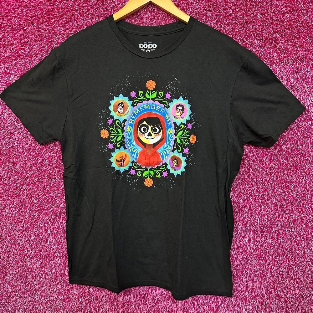 Coco Remember Me Marigolds Disney Pixar Animated Movie Tee L